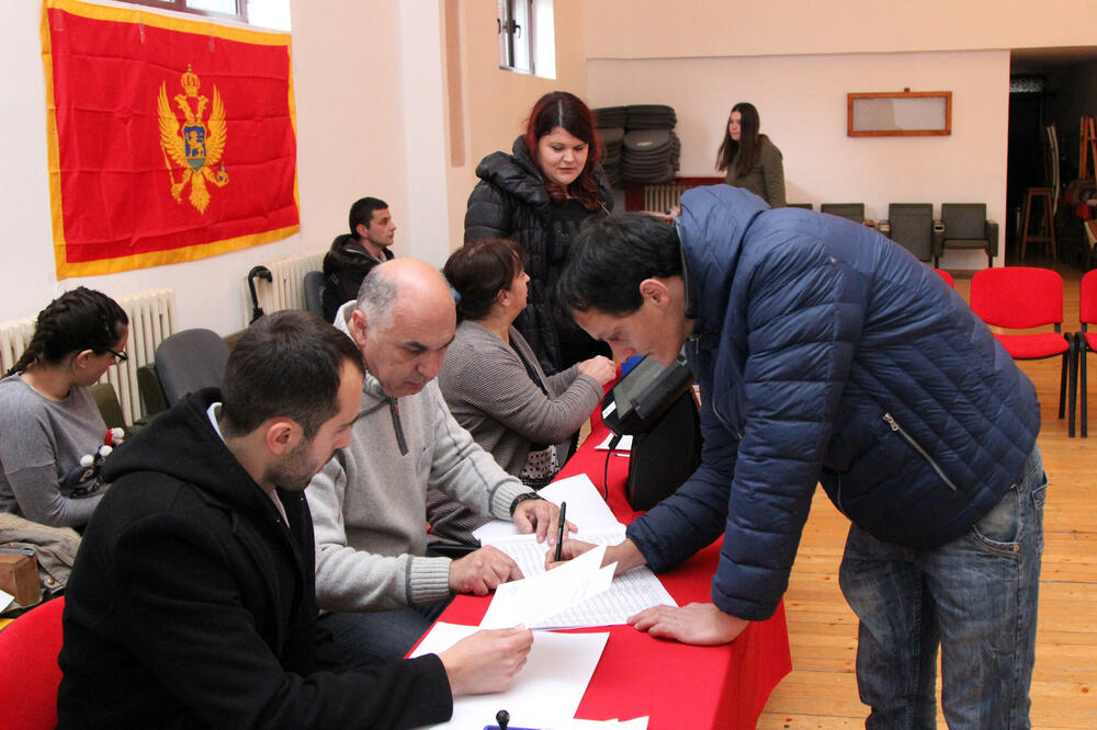Ne zna se kakav će biit odnos snaga na Cetinju: Sa glasanja 2017., Foto: Filip Roganovic