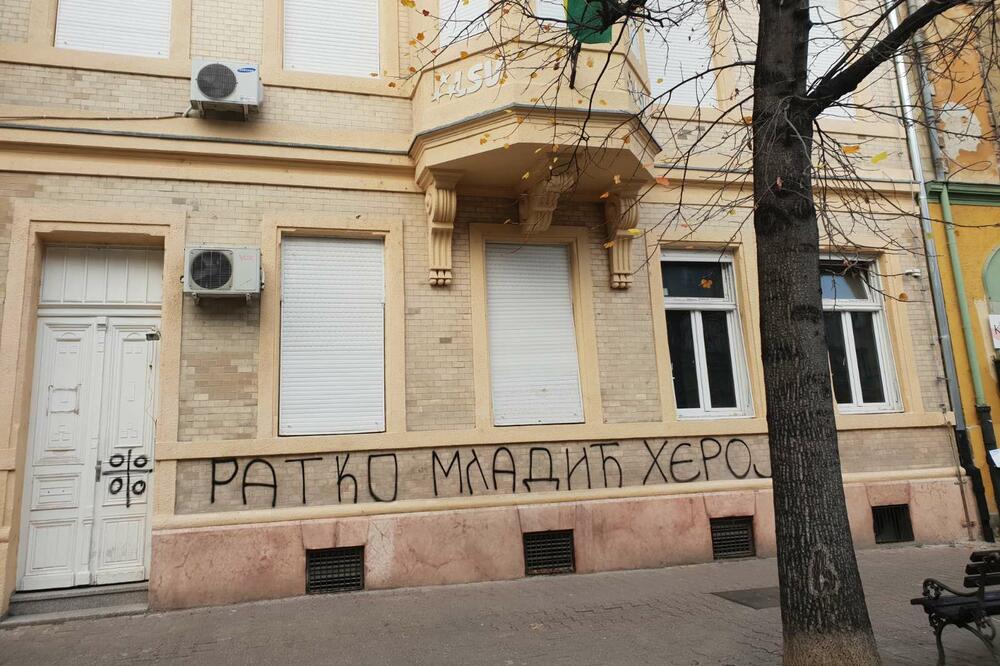 Grafi na zgradi u kojoj se nalaze prostorije LSV, Foto: Twitter
