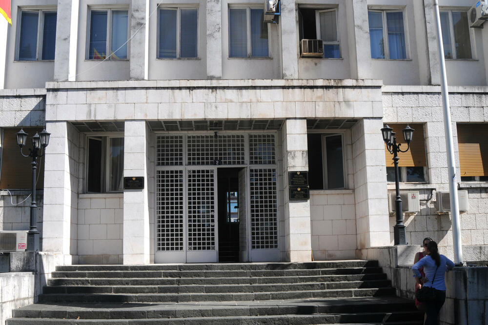 Brojne izmjene zakona u cilju smanjenja sivog tržišta: Ministarstvo finansija i socijalnog staranja, Foto: Boris Pejovic