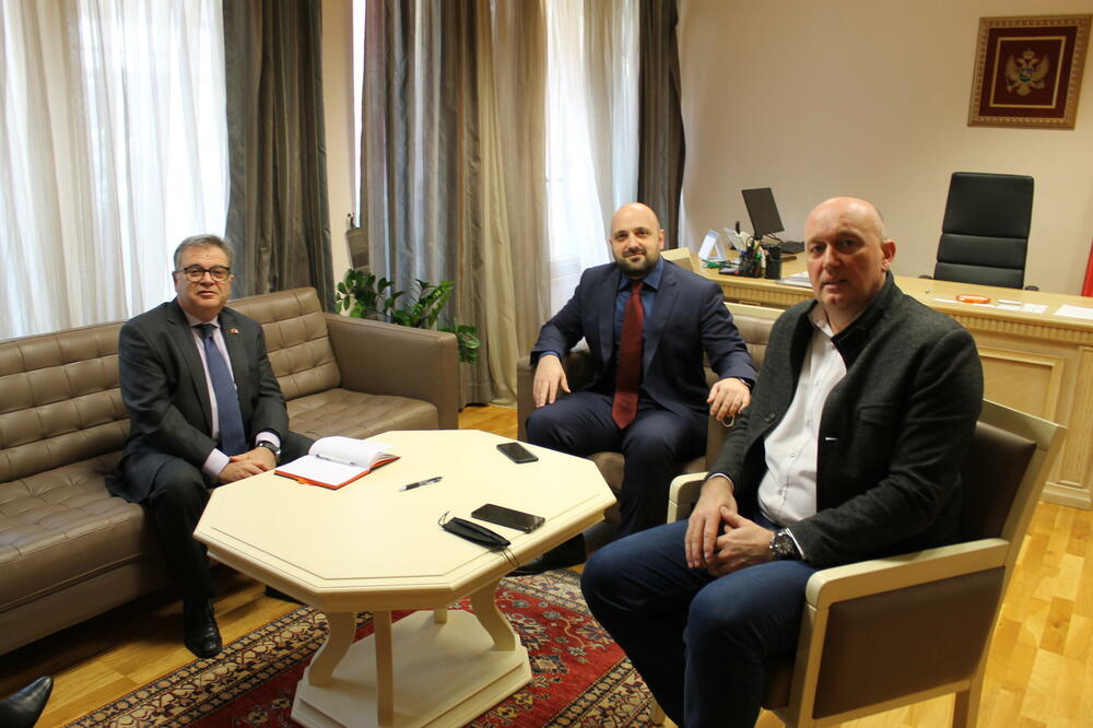 Timonije sa Božovićem i Marićem, Foto: Ministarstvo