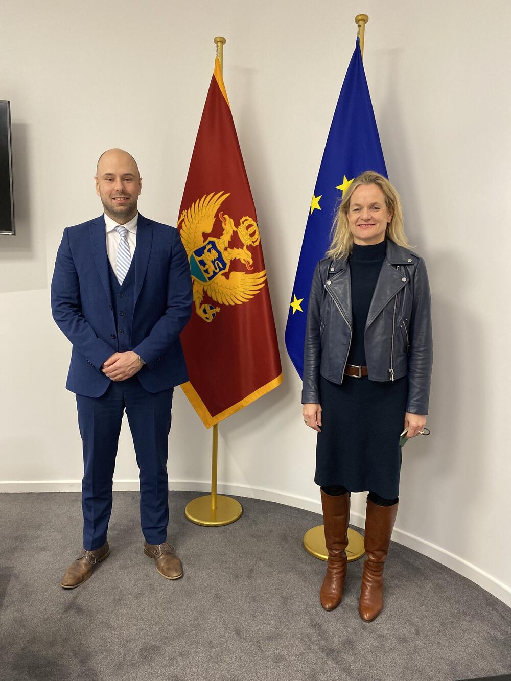 Đorđe Radulović, Viola fon Kramon