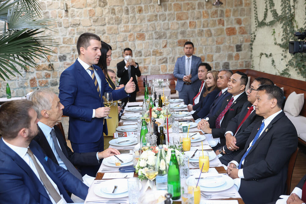 Fadli Zon, Aleksa Bečić