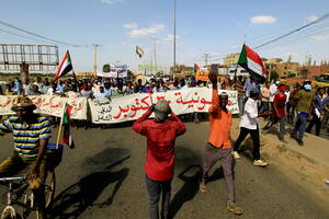 Deset mrtvih u demonstracijama protiv državnog udara u Sudanu