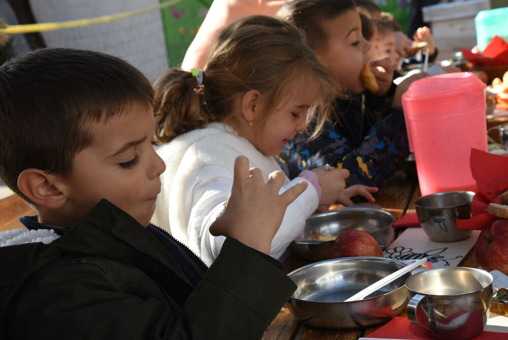 <p>Ambasador Slovenije u Crnoj Gori Gregor Presker je istakao da je pčelarstvo u Sloveniji razvijeno, a da je upravo na njihov predlog ustanovljen međunarodni Dan pčela, koji se obilježava 20. maja</p>