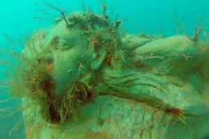 Umjetničke skulpture na dnu Mediteranskog mora - kako se ribar...