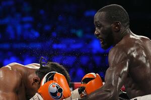 Neumoljivi Kroford na pod poslao i Portera