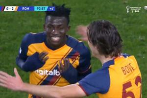 Šou Rominog mladića na Ševčenkovom debiju