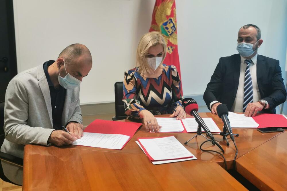 Sa potpisivanja memoranduma, Foto: Ministarstvo zdravlja