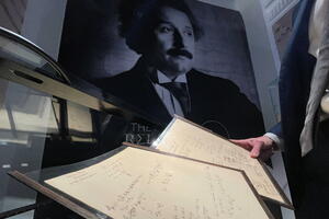 Ajnštajnov rukopis teorije relativiteta prodat za rekordnih 11,6...