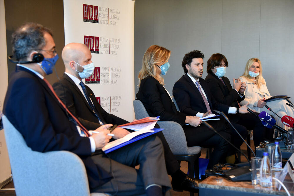 <p>"Svi imamo jednu misiju - da imamo depolitizovano tužilaštvo, koje neće čekati", kazao je potpredsjednik Vlade</p>