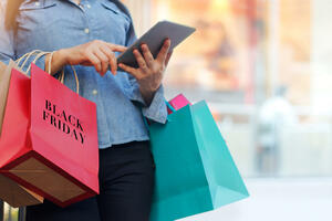 Crni petak oborio rekord za onlajn kupovinu u SAD