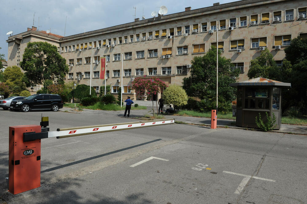 Obećavaju da će se pozitivno odnijeti prema zahtjevu: MUP, Foto: Savo Prelevic