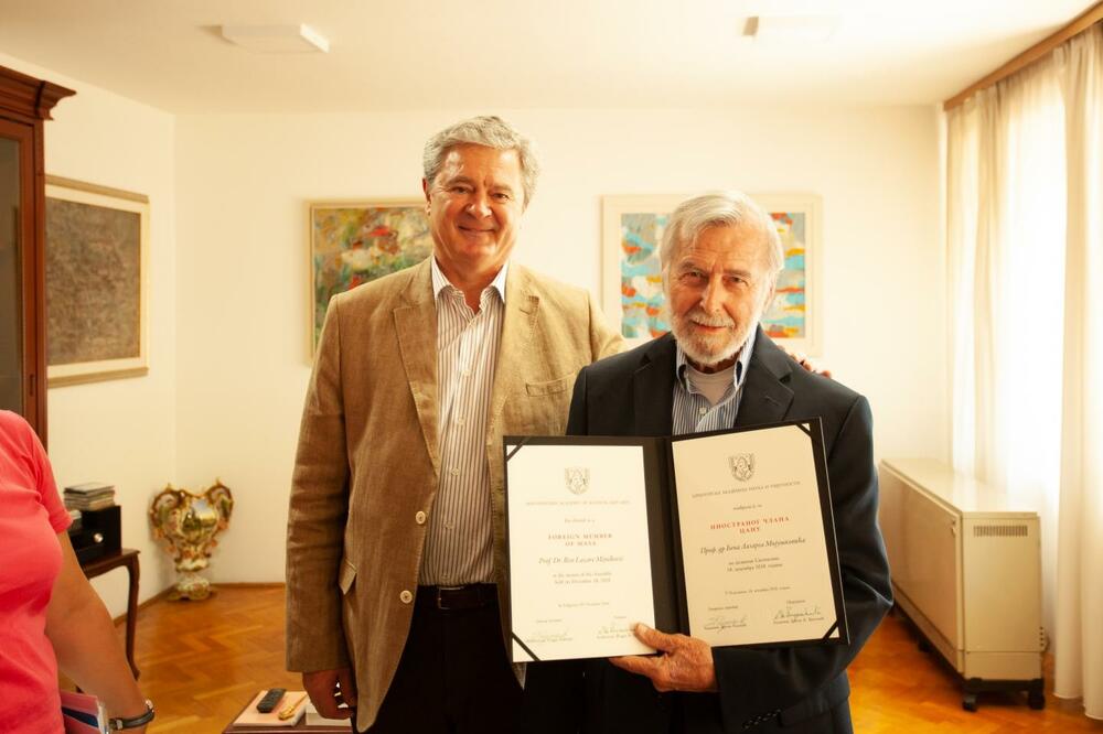 Ben Lazar Mijušković sa predsjednikom CANU Draganom Vukčevićem, Foto: CANU