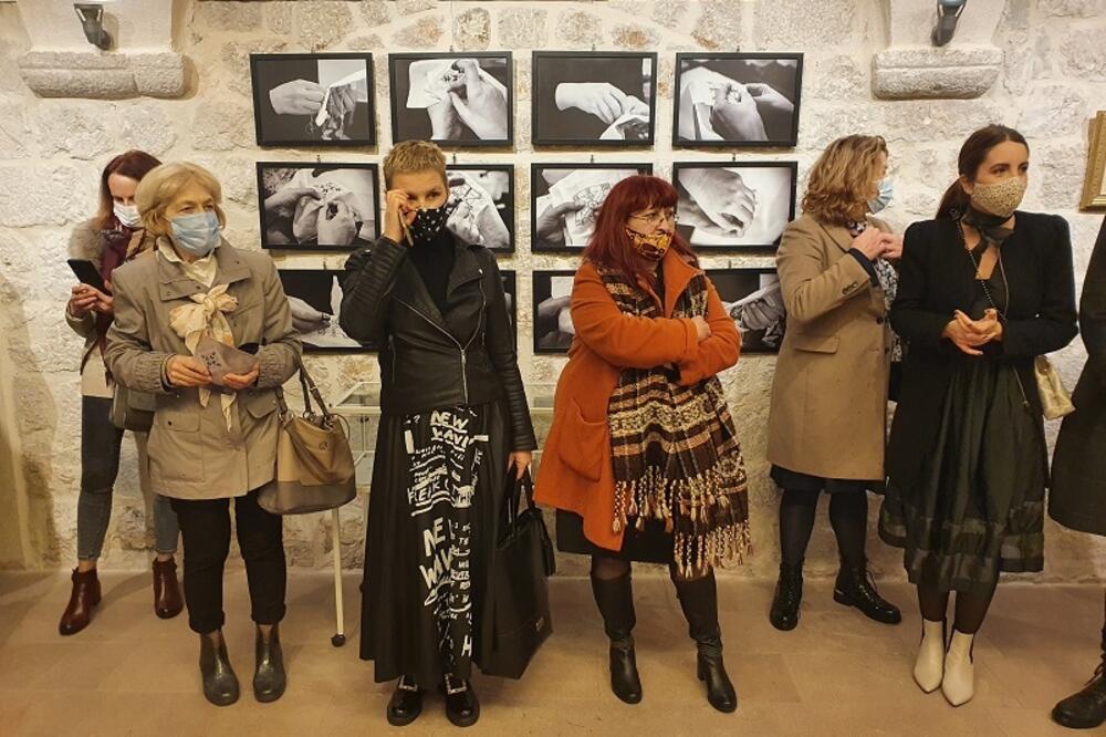 Zahvaljujući njima čipka nije u stadijumu opasnosti, Foto: OJU Muzeji Kotor