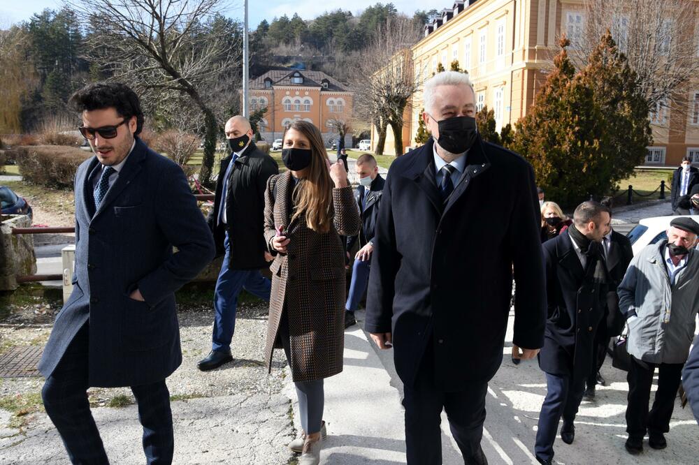 ”Iscrpljena vjera u to da su sa ovim ljudima na vlasti moguće reforme”, Foto: Boris Pejović