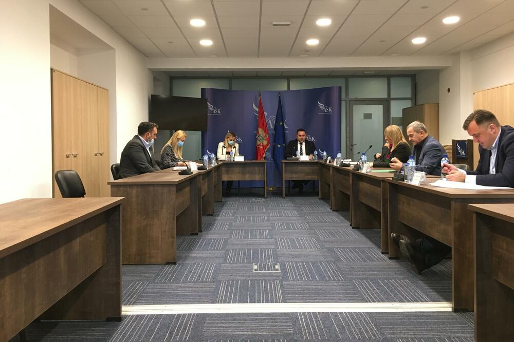 Sa jučerašnje sjednice Savjeta Agencije, Foto: Miloš Rudović