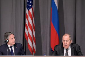 Blinken pozvao Lavrova da traži diplomatski izlaz iz krize