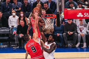 Vučević - Number one: Zakucavanje asa Čikaga najbolji potez večeri