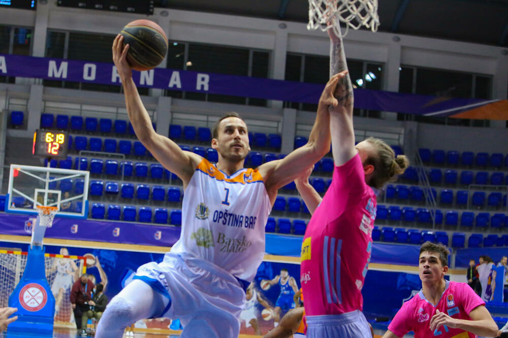 Vladimir Mihailović na večerašnjem meču, Foto: KK Mornar/Media Pro