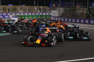 Trke Formule 1 još sedam godina u Singapuru