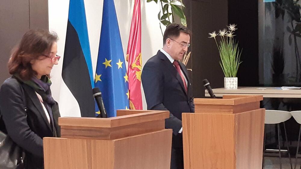 <p>Čelebić je rekao da mu je čast što će predstavljati Estoniju, koja ima razvijenu ekonomiju, nizak javni dug i nsiku stopu nezaposlenosti, visoko razvijenu tehnologiju...</p>