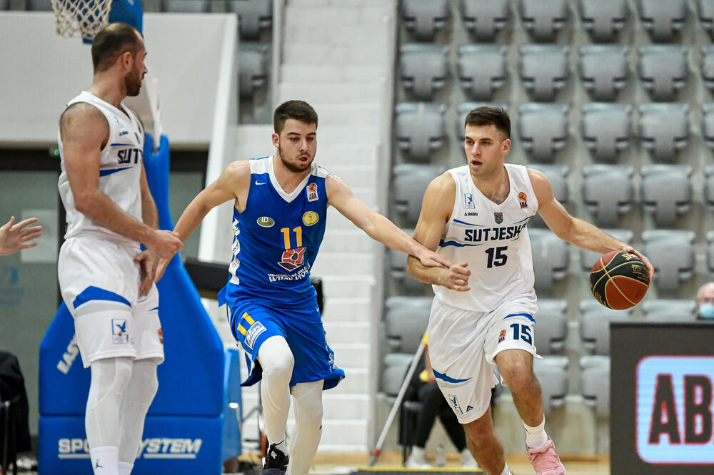 Tomašević (desno), Foto: ABA League 2/Dragana Stjepanović