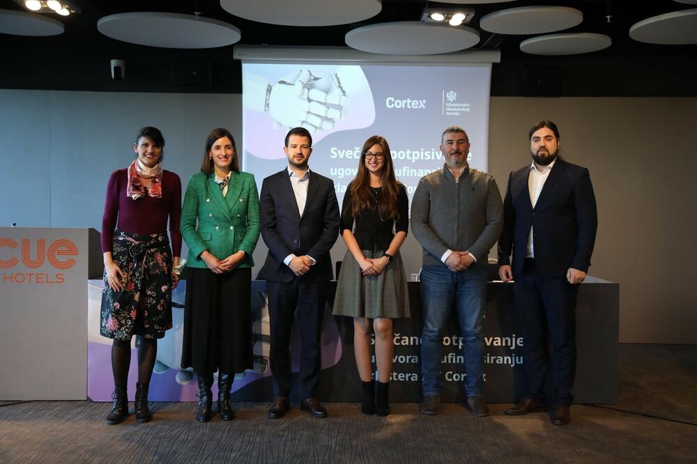 Sa potpisivanja ugovora, Foto: Ministarstvo ekonomskog razvoja