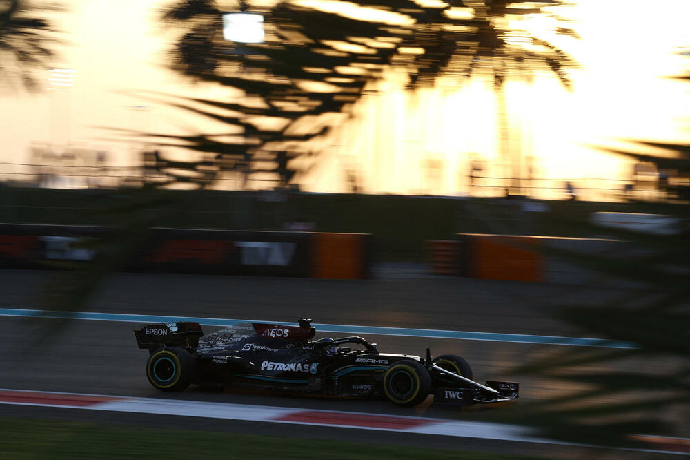 Hamilton na stazi u Abu Dabiju, Foto: Reuters