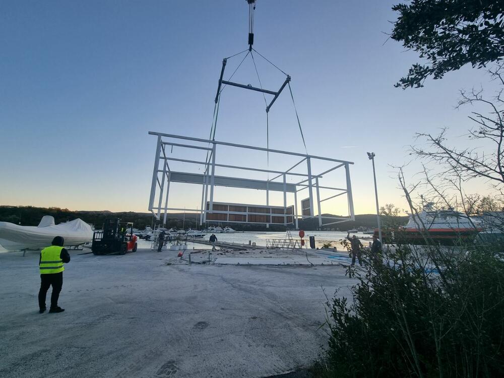 SAniteko uklanjane bjekta