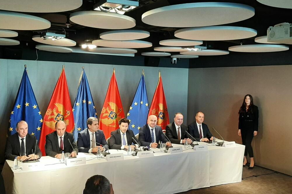 Lideri partija potpisnica Memoranduma o saradnji, Foto: Nikola Dragaš