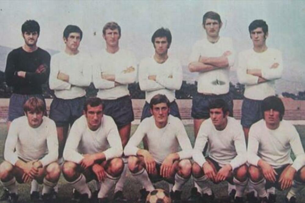 Sutjeska u sezoni 1971/72, stoje: Ađanski, Stanišić, Gardun, Međedović, Grahovac, Đurović. Čuče: Kovačević, Bokan, Tibjaš, Zeković, Samatović, Foto: Arhiva