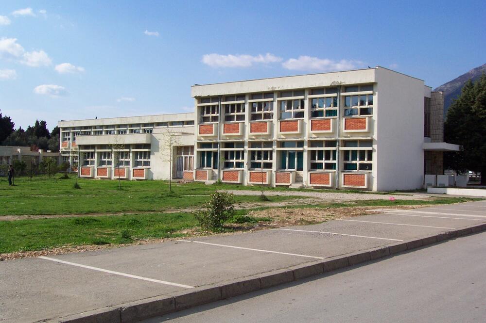 Devijantnom ponašanju nema mjesta u obrazovanju: OŠ “Blažo Jokov Orlandić” (arhiva), Foto: Anto Baković