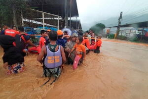 Super tajfun Rai stigao do filipinskog kopna, evakuacija na...