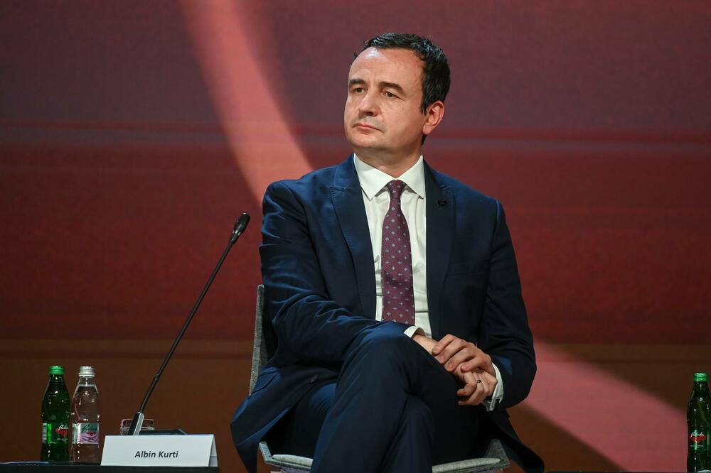 Kurti, Foto: Betaphoto