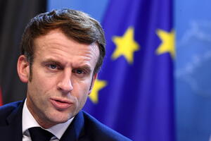 Francuska ne planira uvođenje anti-kovid testova za putnike iz EU