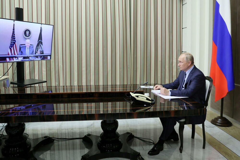 Sa video sastanka predsjednika SAD, Džozefa Bajdena i predsjednika Rusije, Vladimira Putina, Foto: Reuters