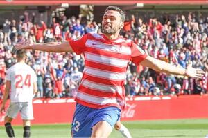 Do het-trika sa skoro 40 godina: Španija ga zove Don Horhe