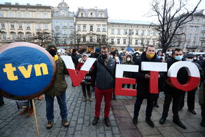 Protesti u 120 gradova Poljske: Hiljade ljudi na ulicama protiv...