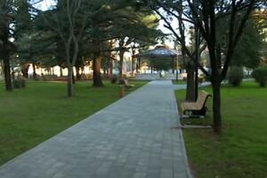 Otvoren Njegošev park: Izgrađene šetne staze, ugrađene klupe i...