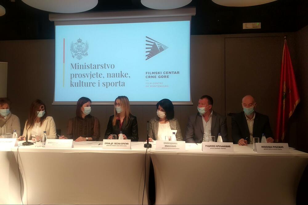 Sa potpisivanja ugovora, Foto: Jelena Kontić