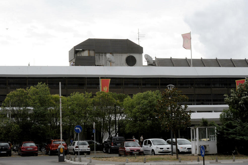 SDP i SD se iselili, DPS tražio malo vremena: Zgrada u kojoj su bile partije, Foto: Savo Prelevic