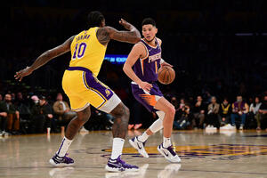 Finiks preslišao i Lejkerse, Majami trojkama "zatrpao" Indijanu