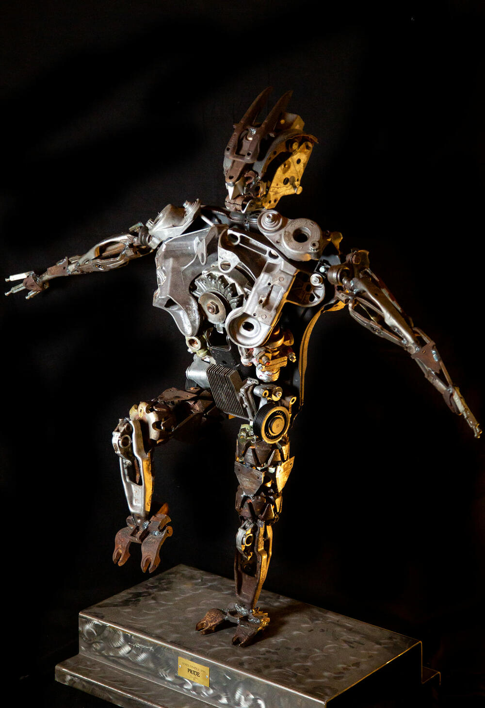 Skulptura “Ponos”