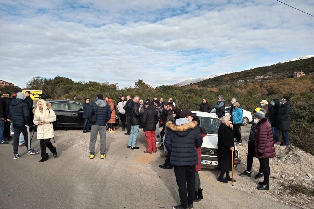 Sa protesta, Foto: Radio Kotor
