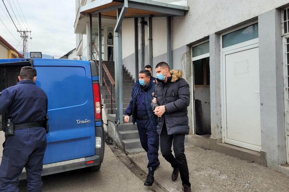 Jašarovića juče izvode iz sudnice, Foto: Jadranka Ćetković