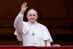 Papa uputio molitvu za kraj pandemije i poziv na dijalog