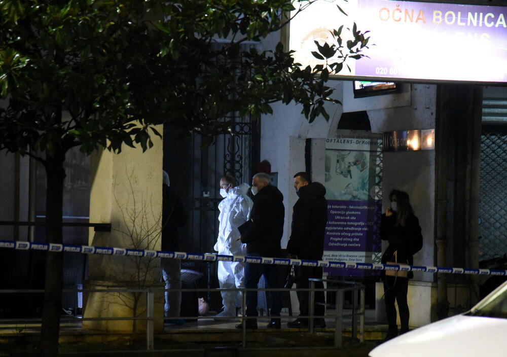 <p>Aleksić je u Lakušića ispalio nekoliko hitaca, dok je ovaj sjedio na terasi jednog lokala</p>