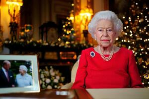Emotivno božićno obraćanje kraljice Elizabete posvećeno preminulom...