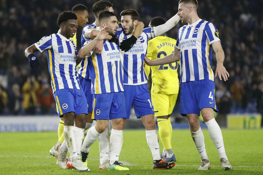 Slavlje fudbalera Brajtona, Foto: Reuters