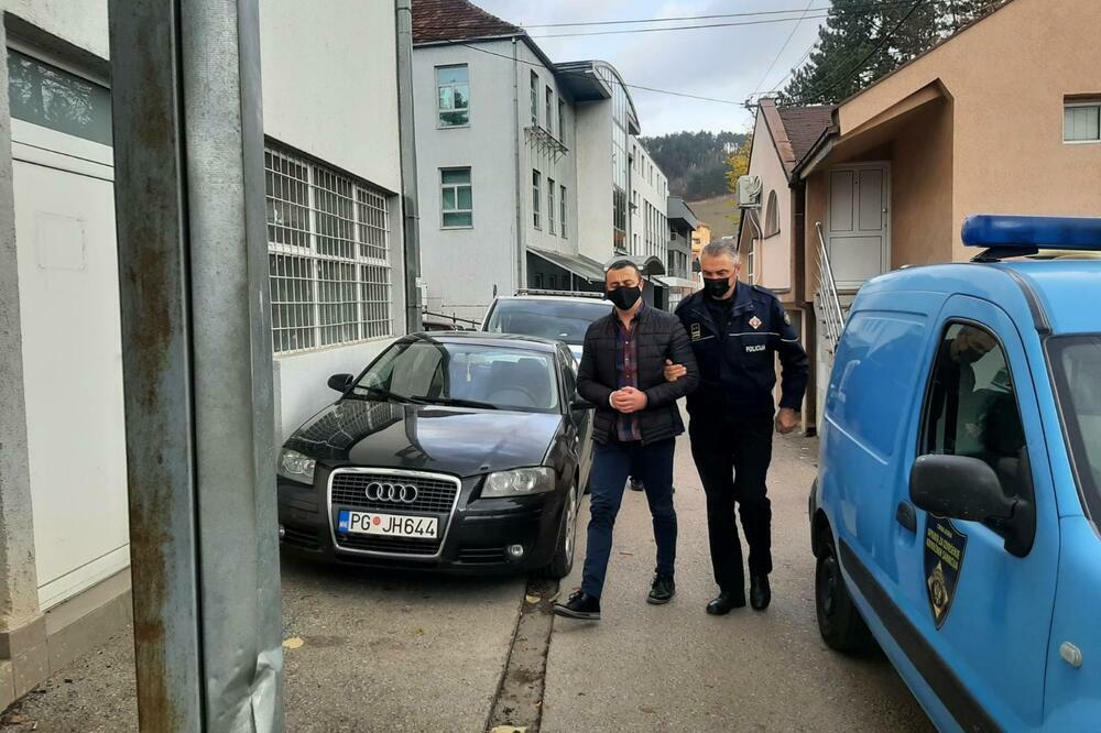 Barjaktarovića dovode na suđenje (arhiva), Foto: Jadranka Ćetković